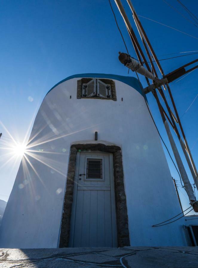 Windmill Arades Suite Apollonía Buitenkant foto